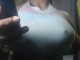 sorayabigtits from camsoda