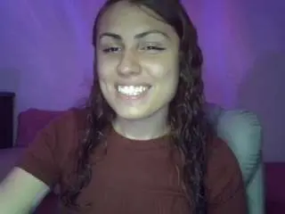 Camsoda Nude Webcam of aliciaaxiom