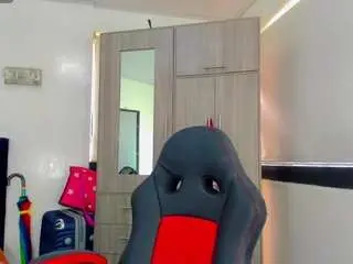 Camsoda Watch Live Sex Cams of hellen-moons