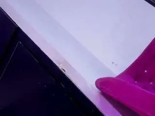 Camsoda Adult Webcams of andrea-de-caro