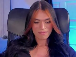 Camsoda Free Live Porn of maleja-sexyx