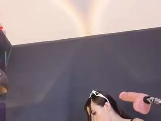 Camsoda Nude Webcam of agathaa-monfort