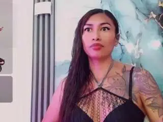 Camsoda Adult Webcams of khiara-moretti