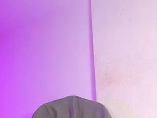 Camsoda Sex Chat of hotlittlebittch