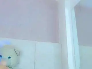 Camsoda Nude Webcam of alanna-dollsx