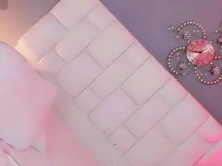 Camsoda Sex Cam of naughty-sexy-girrl