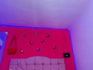 hotsexygirlsglove from camsoda