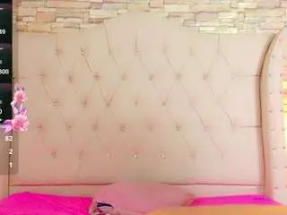 Camsoda Nude Webcam of sarasmit