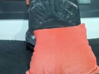 Camsoda Live Sex Cam of cataleyabigdickk
