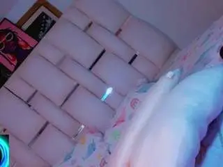 Camsoda Free Porn Cam of naomy-silva