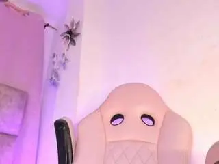 Camsoda Sex Chat of mia-royal