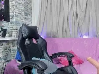 Camsoda Free Live Porn of kittyqueen01