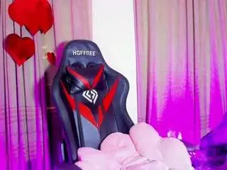 Camsoda Free Live Porn of kittyqueen01