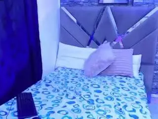 Camsoda Free Porn Cam of karolla-bigcock