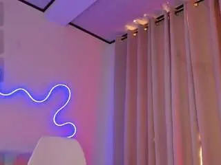 Camsoda Adult Webcam of allison-alahia