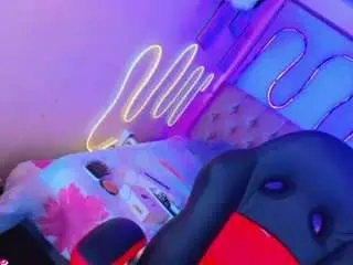 Camsoda Watch Live Sex Cams of chloe-hot-xxx