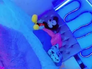 Camsoda Private Sex Chat of chloe-hot-xxx