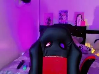 Camsoda Private Sex Chat of chloe-hot-xxx