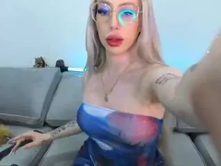Camsoda Live Sex Cam of purpleladydoll