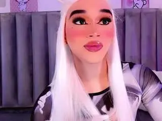 Camsoda Nude Webcam of camilavasquezz