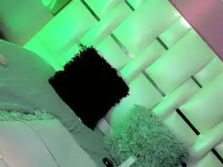 Camsoda Adult Webcam of camilavasquezz