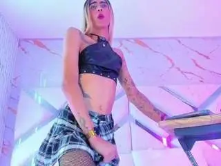 Camsoda Free Live Porn of stylequeen17