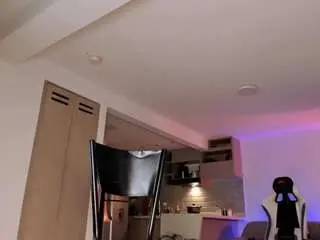 Camsoda Adult Webcam of queen-violett1