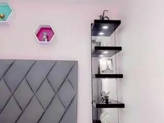 Camsoda Sex Chat of daniela-ember