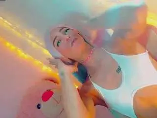 Camsoda Private Sex Chat of isabellalatingirs