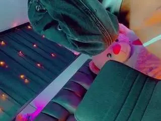 Camsoda Sex Cam of isabellalatingirs