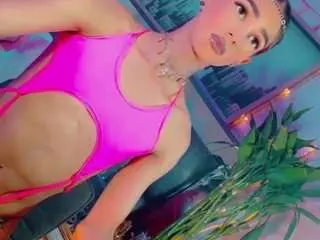 Camsoda Free Live Porn of isabellalatingirs