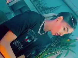 Camsoda Adult Video Chat of isabellalatingirs