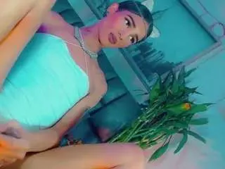 Camsoda Nude Webcam of isabellalatingirs