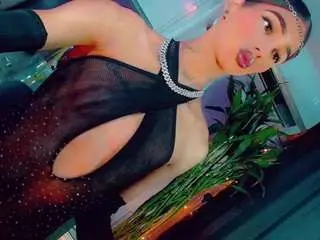 Camsoda Free Live Porn of isabellalatingirs