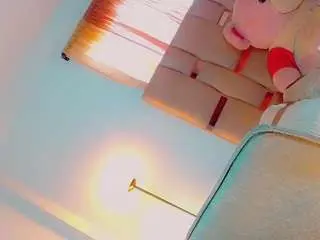 Camsoda Free Live Porn of isabellalatingirs