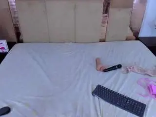 Camsoda Nude Webcam of lizbrookx