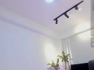 Camsoda Live Sex Cam of nahomi-jonnes