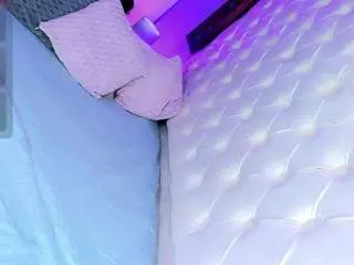 Camsoda Nude Webcam of hottsalomee