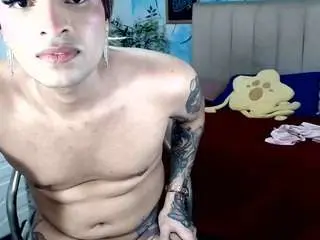 Camsoda Watch Live Sex Cams of raphael-cams