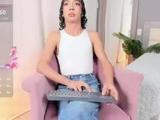 alaiaguerra from camsoda