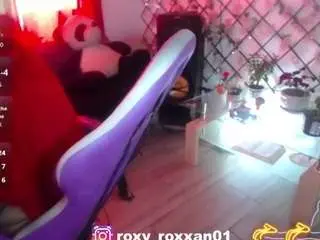 Camsoda Nude Webcam of roxxyroxan