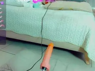 Camsoda Free Porn Cam of emilysaaenz