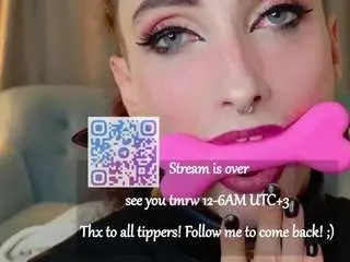 Camsoda Nude Webcam of queenxofxtease