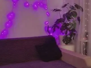 Camsoda Nude Webcam of queenxofxtease
