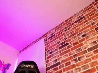 Camsoda Adult Webcam of aleja-hill