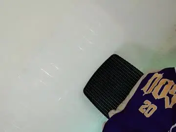 Chaturbate Free Porn Cam of amarahugecock69