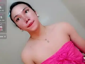 Chaturbate Nude Webcam of devine_glorymocha
