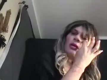 glow92 from chaturbate