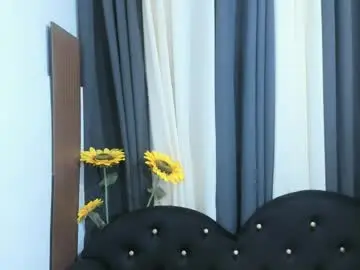 Chaturbate Free Porn Cam of wildhot_pauleen4uxxx