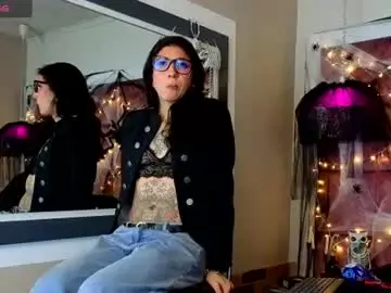 Chaturbate Free Porn Cam of jessiegarvet19